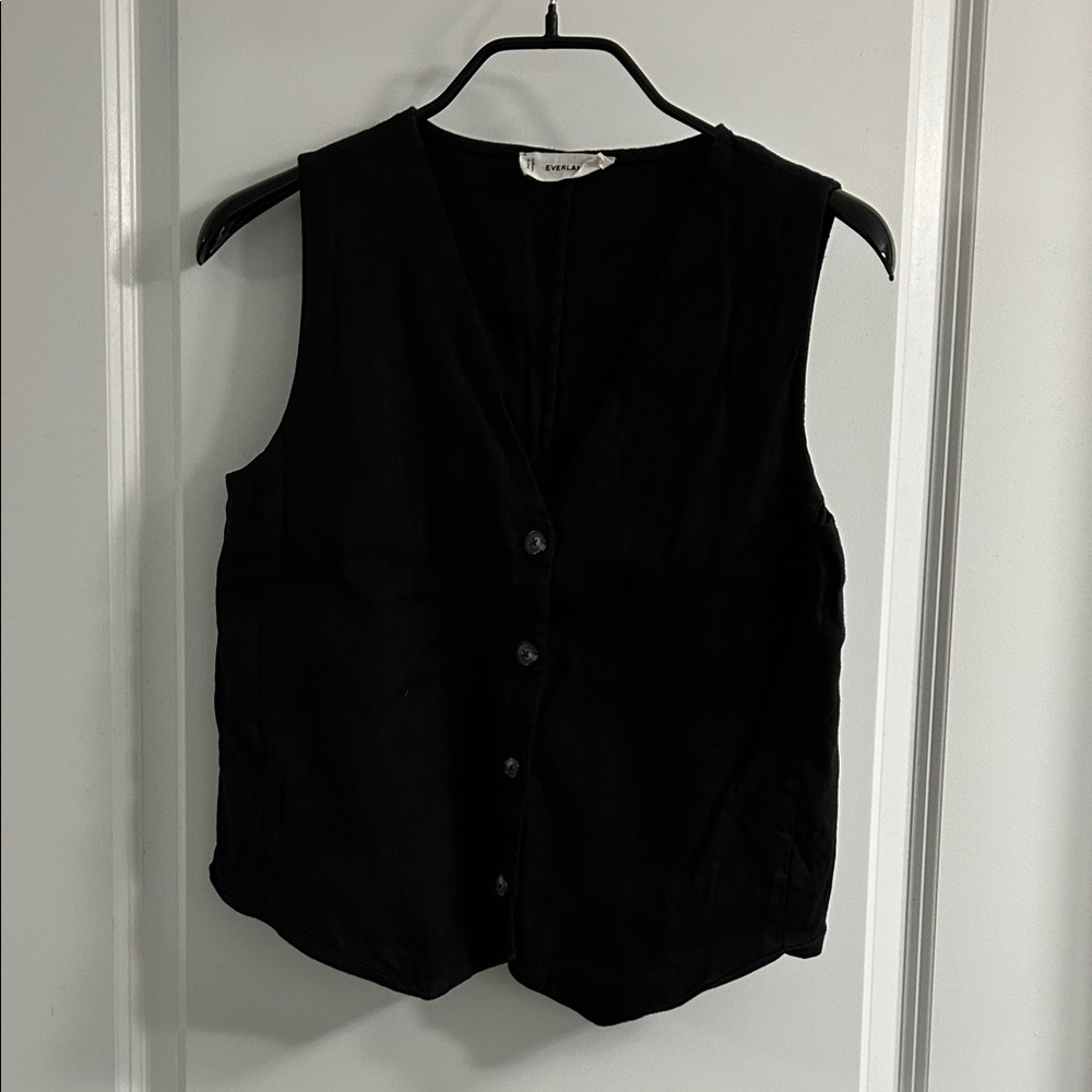everlane - vest in stretch linen